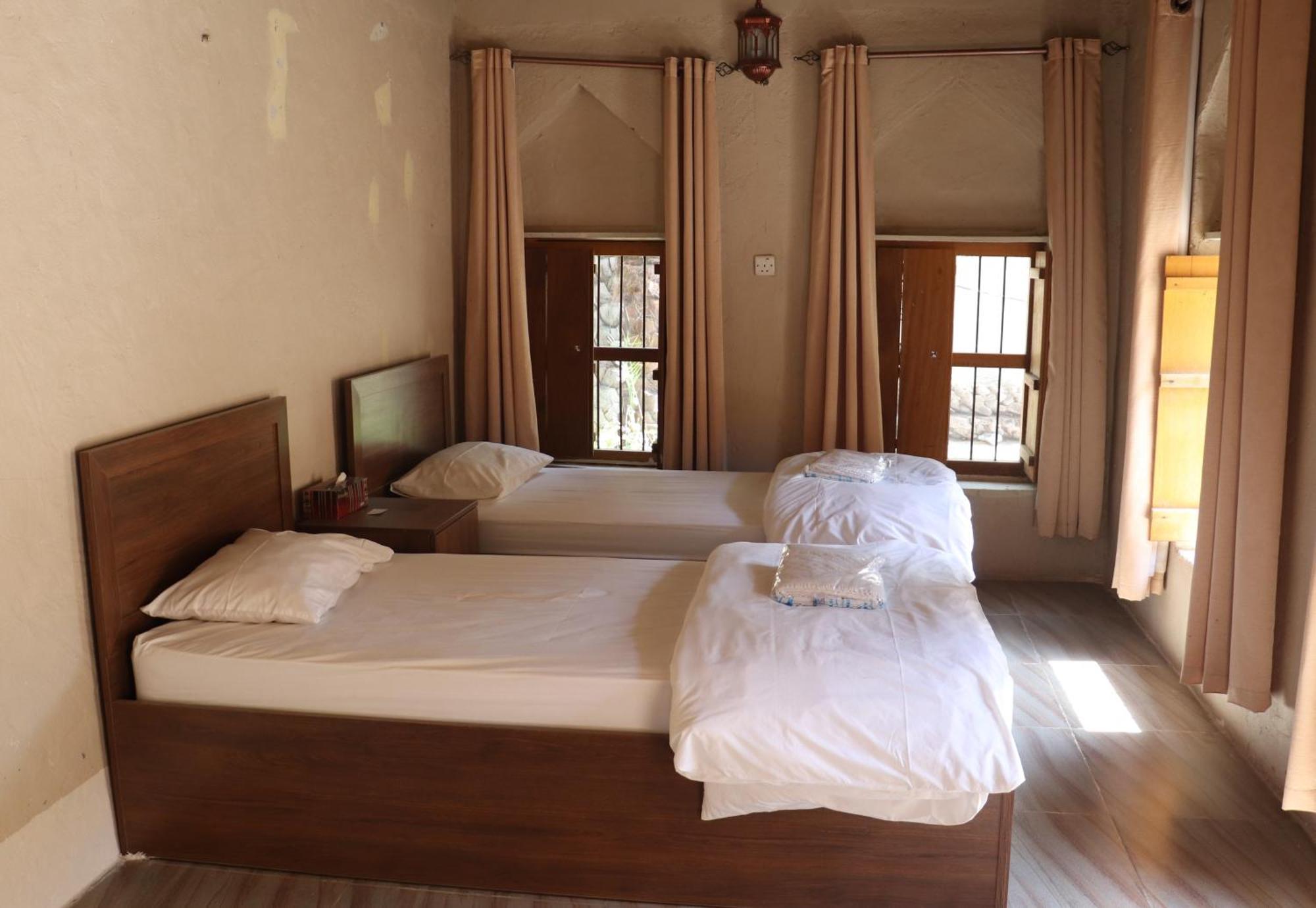 Misfah Old House Hotel Exterior photo