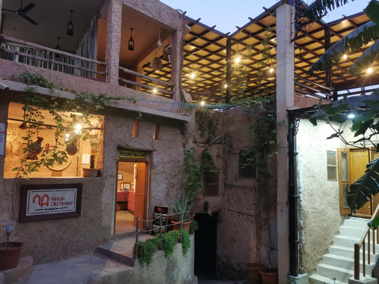 Misfah Old House Hotel Exterior photo
